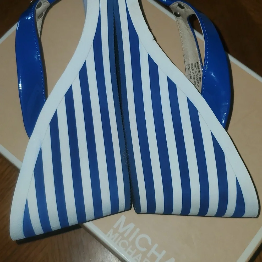 MICHAEL Michael Kors Cobalt Judy Wedge Thong Sandal Size 7.5 - Picture 7 of 12